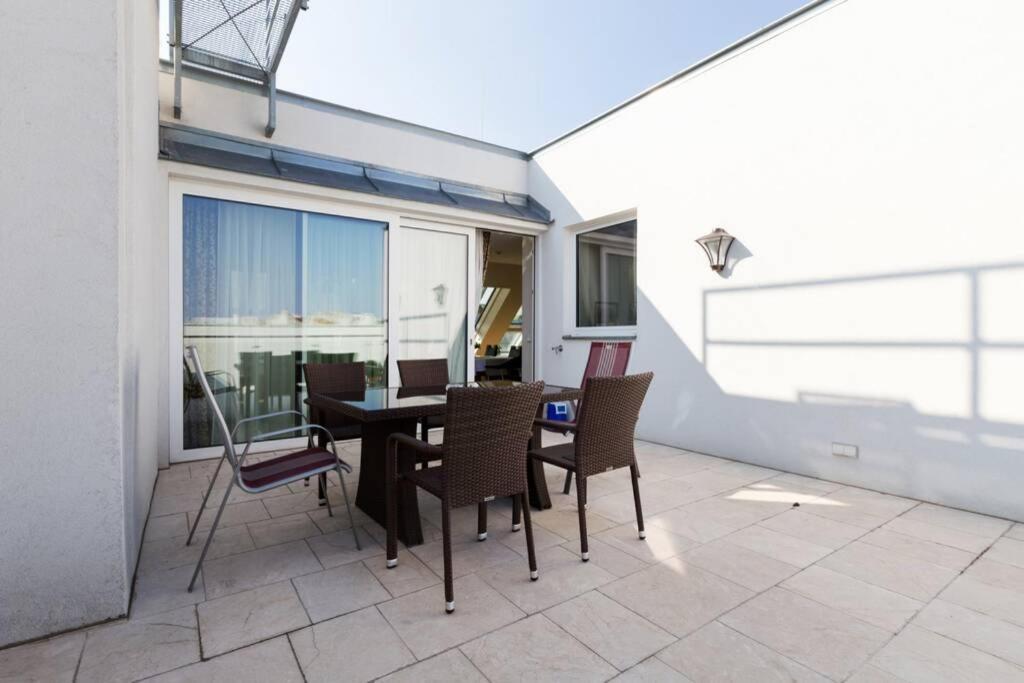 Grosses Penthouse #12 Mit Terrasse Und Aussicht Lejlighed Wien Eksteriør billede